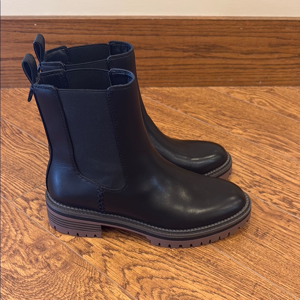 Crown Vintage Black Leather Chelsea Lug Booties